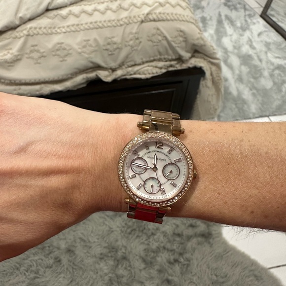 Michael Kors Watch - Picture 1 of 3